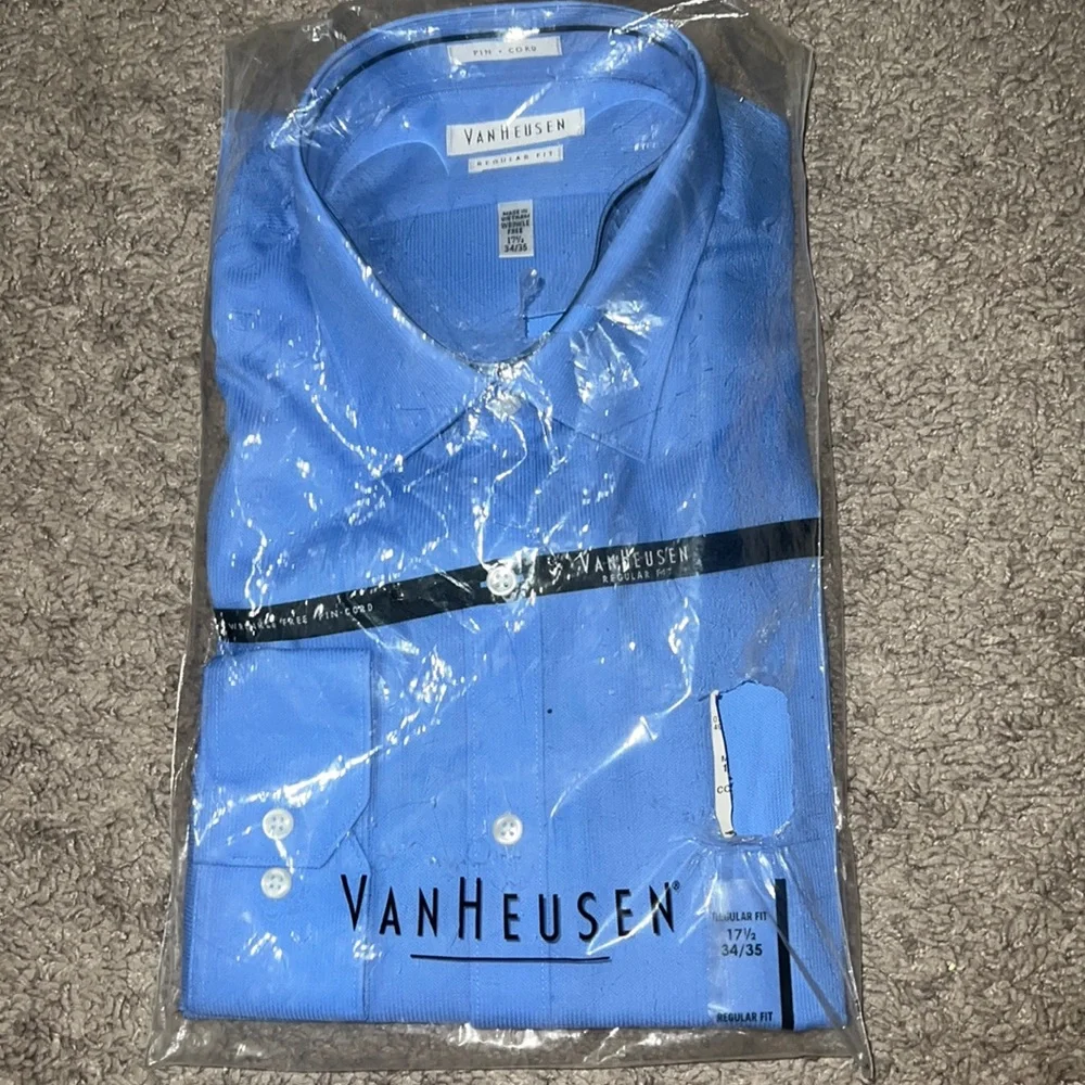 Mens button down - Picture 1 of 2